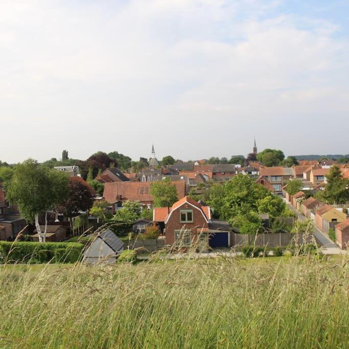 Mies Rust En Stilte Aan Het Hoofdplaat